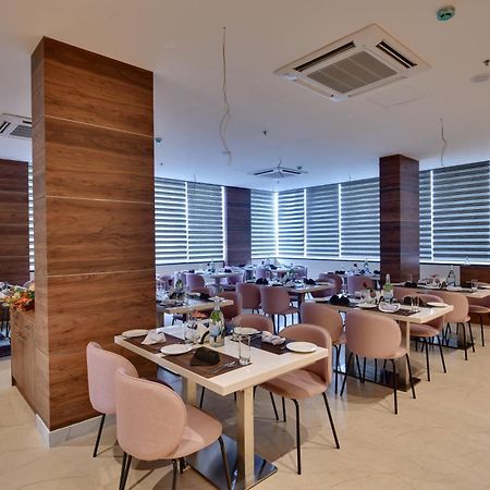 Click Hotel Vista-International Airport Dod Jala 外观 照片
