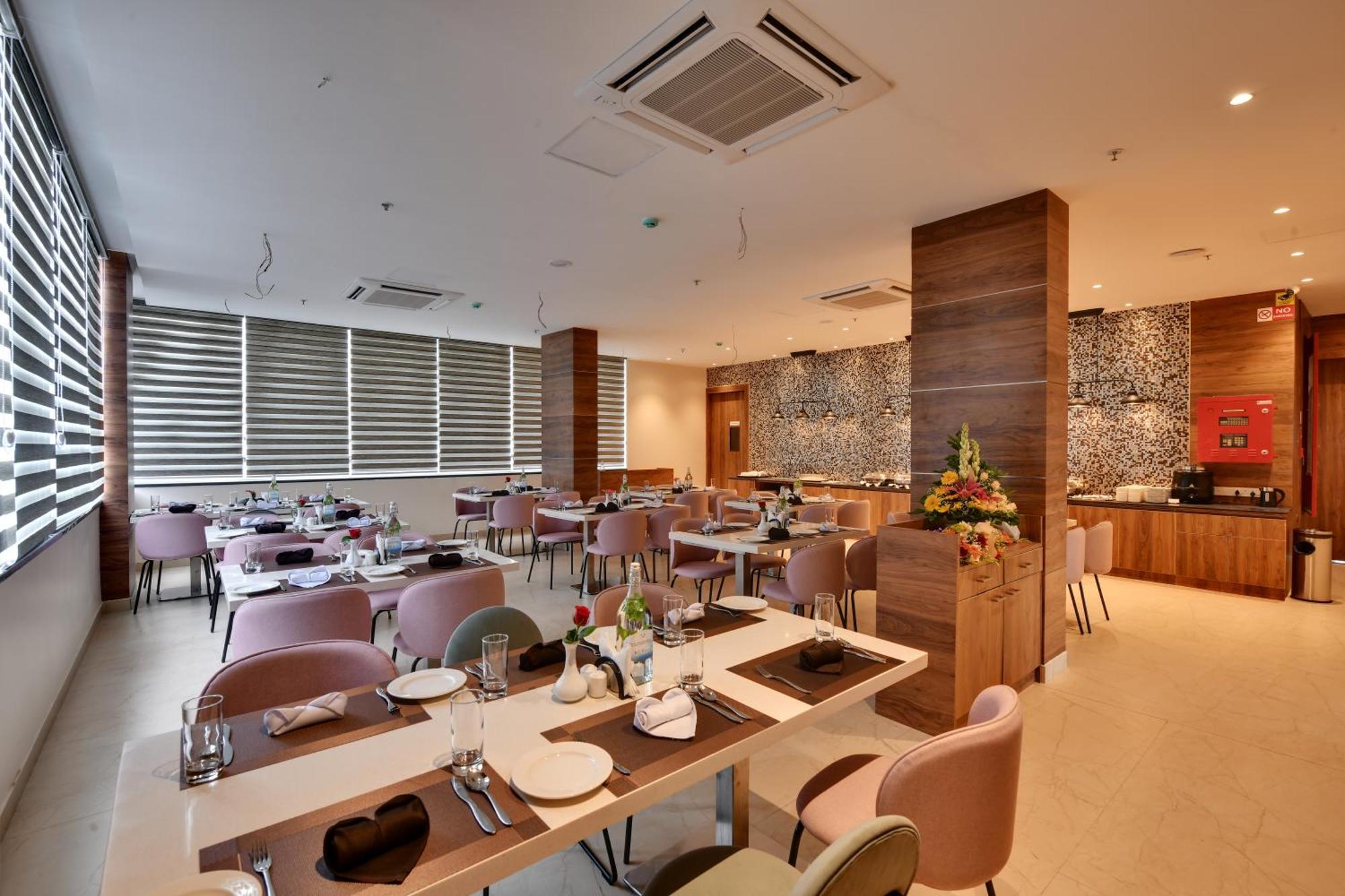 Click Hotel Vista-International Airport Dod Jala 外观 照片